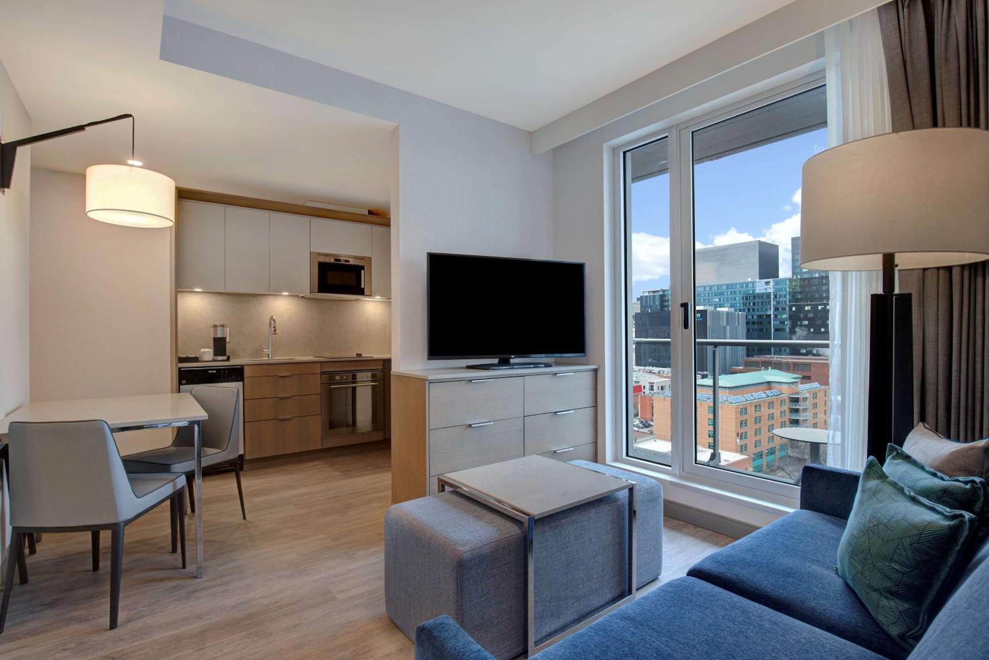 Homewood Suites By Hilton Montreal Downtown エクステリア 写真