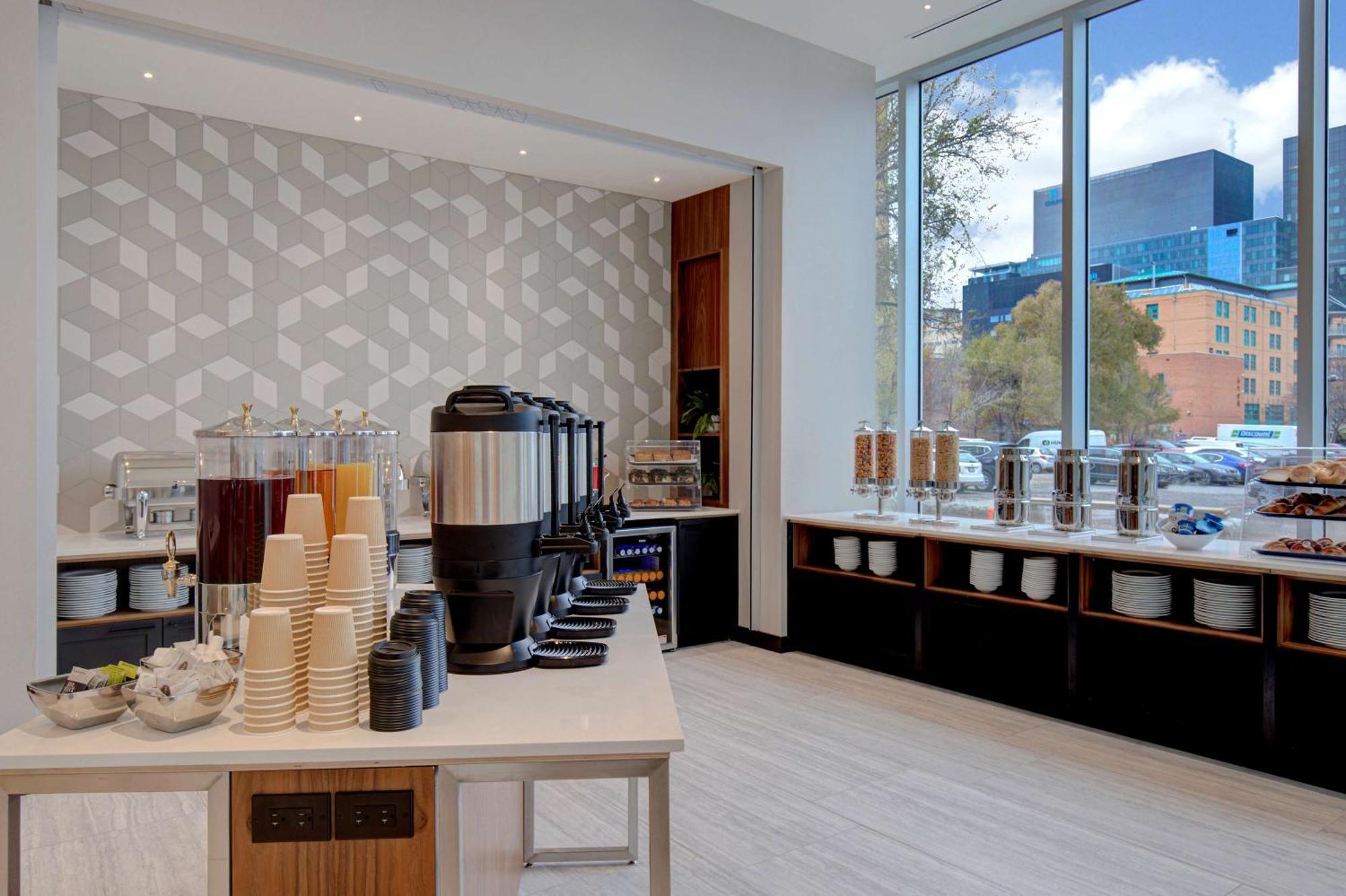 Homewood Suites By Hilton Montreal Downtown エクステリア 写真