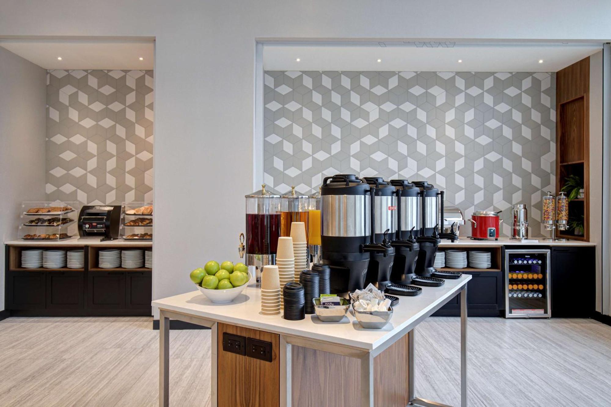 Homewood Suites By Hilton Montreal Downtown エクステリア 写真