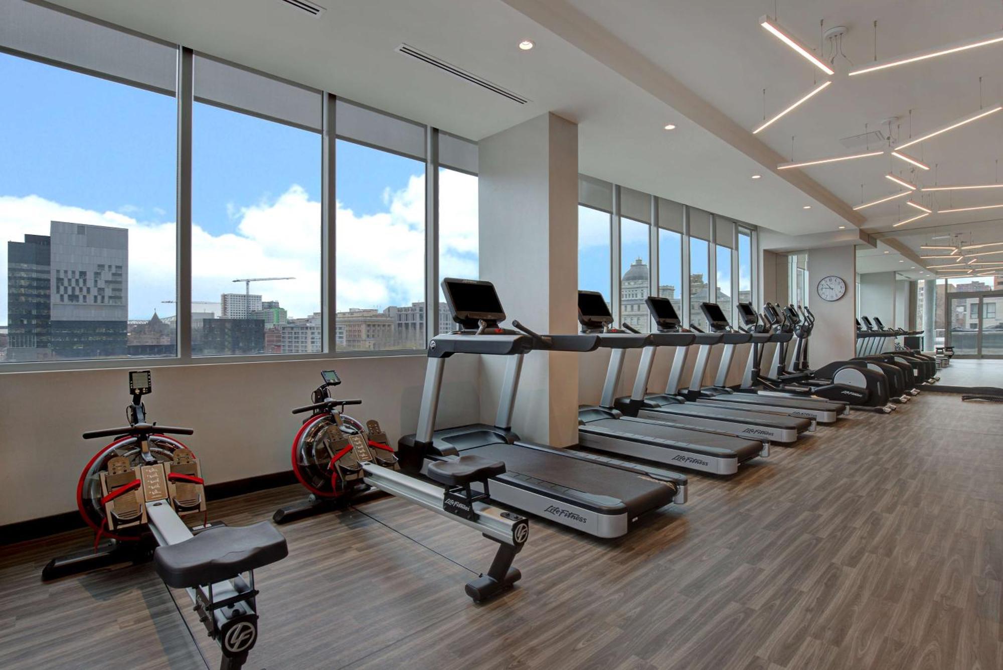 Homewood Suites By Hilton Montreal Downtown エクステリア 写真