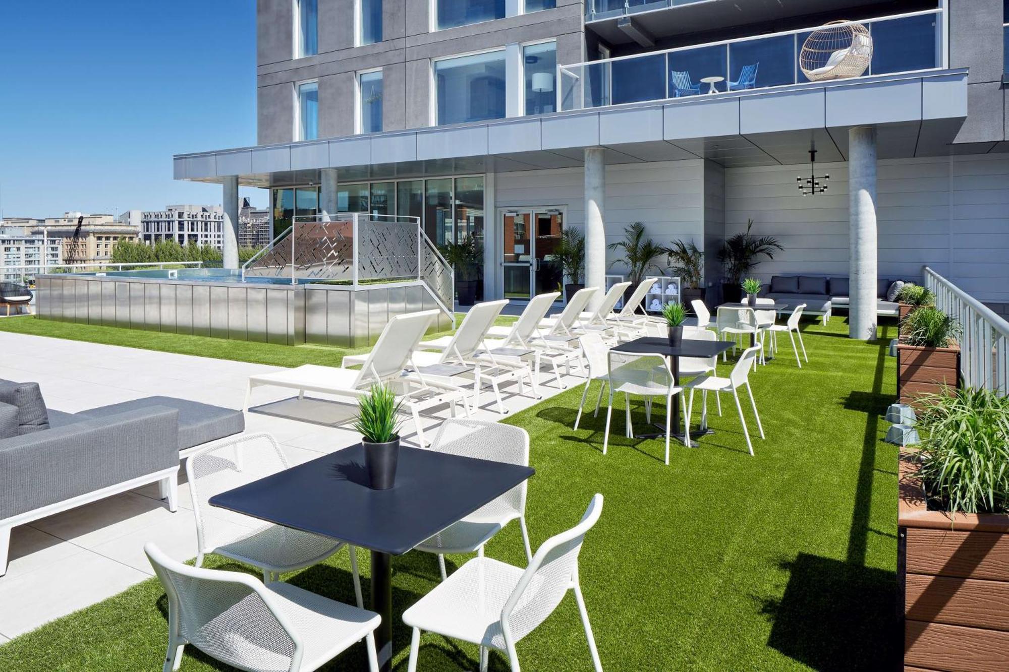 Homewood Suites By Hilton Montreal Downtown エクステリア 写真
